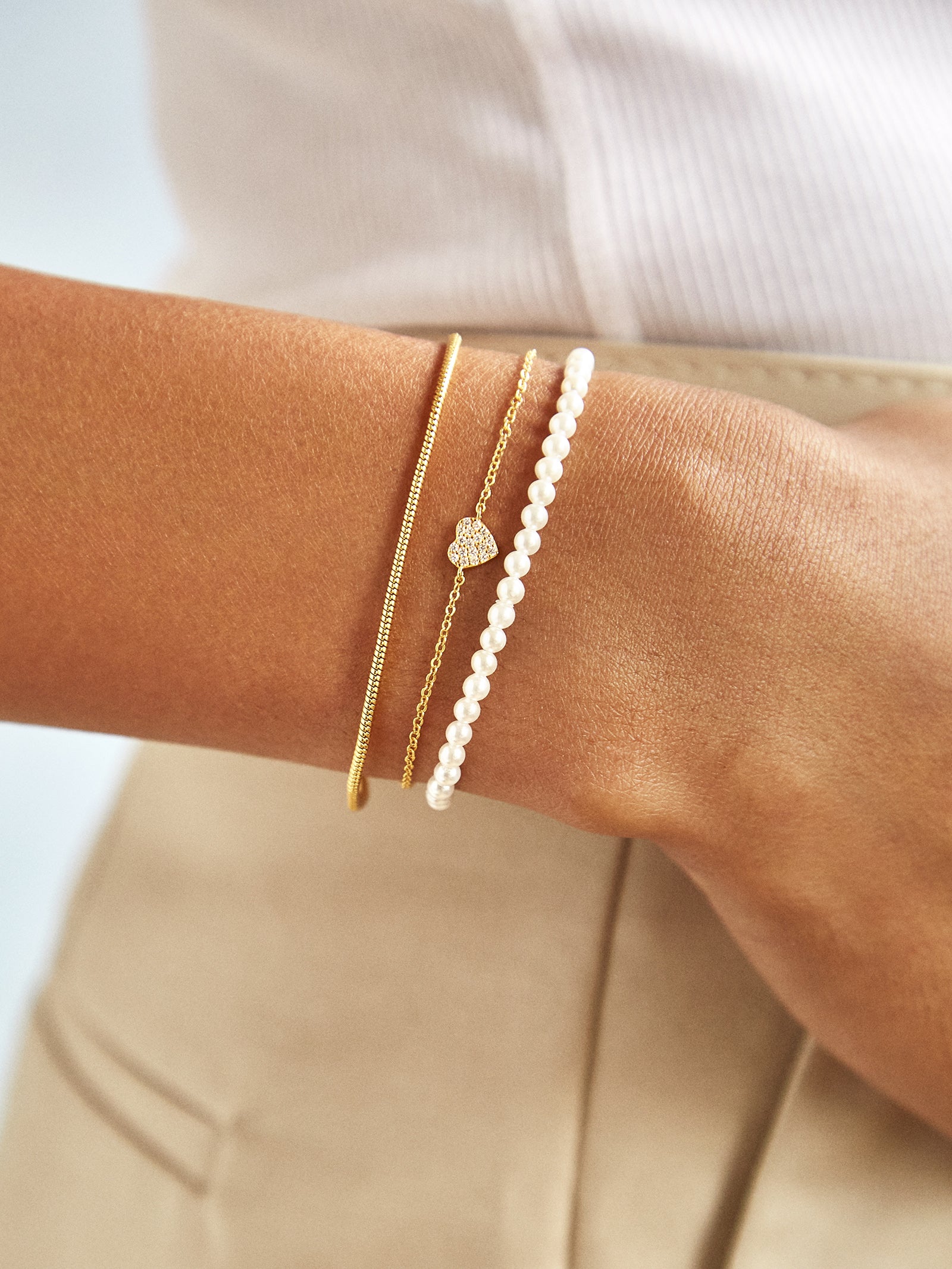 18K Gold Heart Bracelet - Heart - Image 2