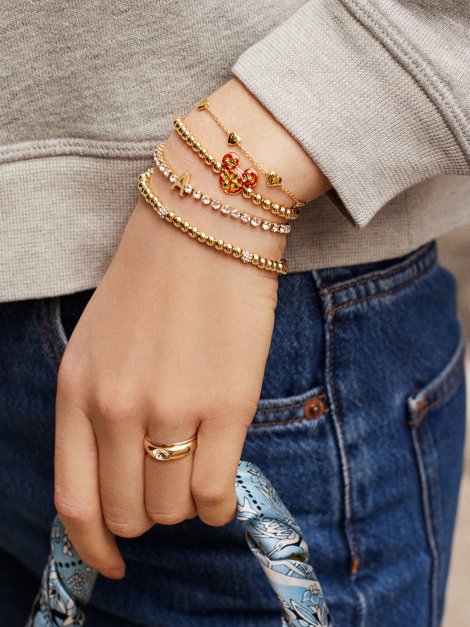 Disney Character Bite Pisa Bracelet - Mickey Mouse Pizza Pisa - Image 2