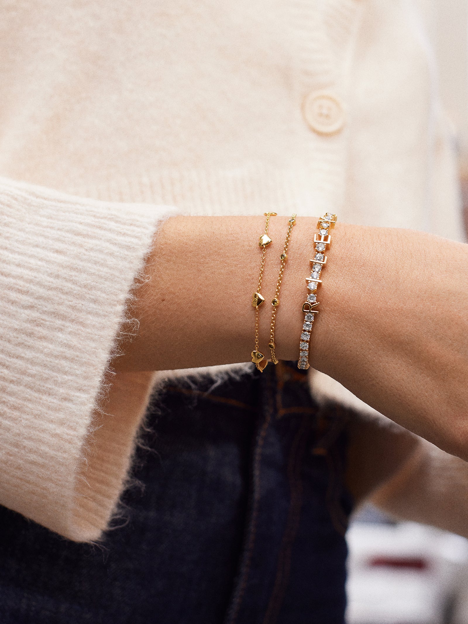 18K Gold Heart Bracelet - Heart - Image 2