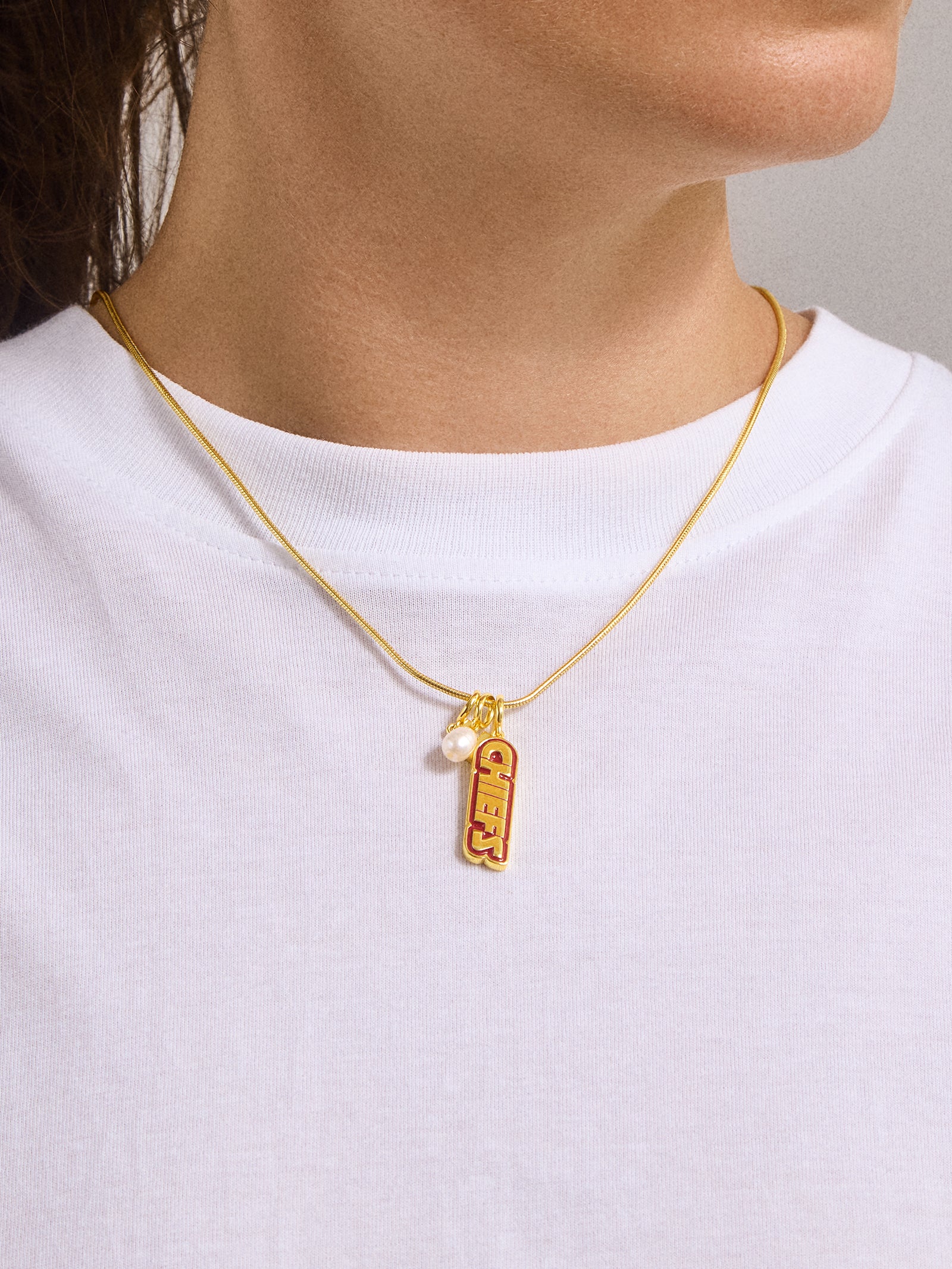 WEAR By Erin Andrews x BaubleBar Kansas City Chiefs Cluster Charm - Kansas City Chiefs - Image 4
