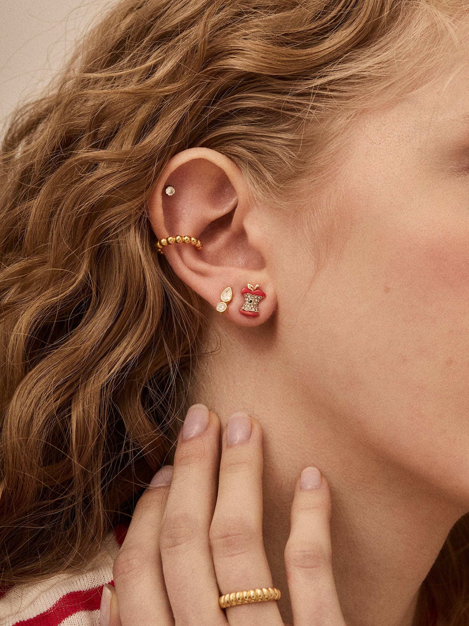 Cute To The Core Apple Earrings - Apple - Image 2