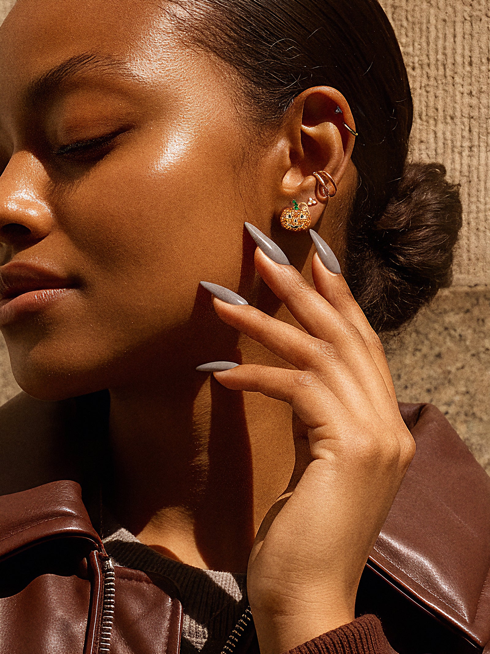 Oh My Gourd Earrings - Pumpkin - Image 2