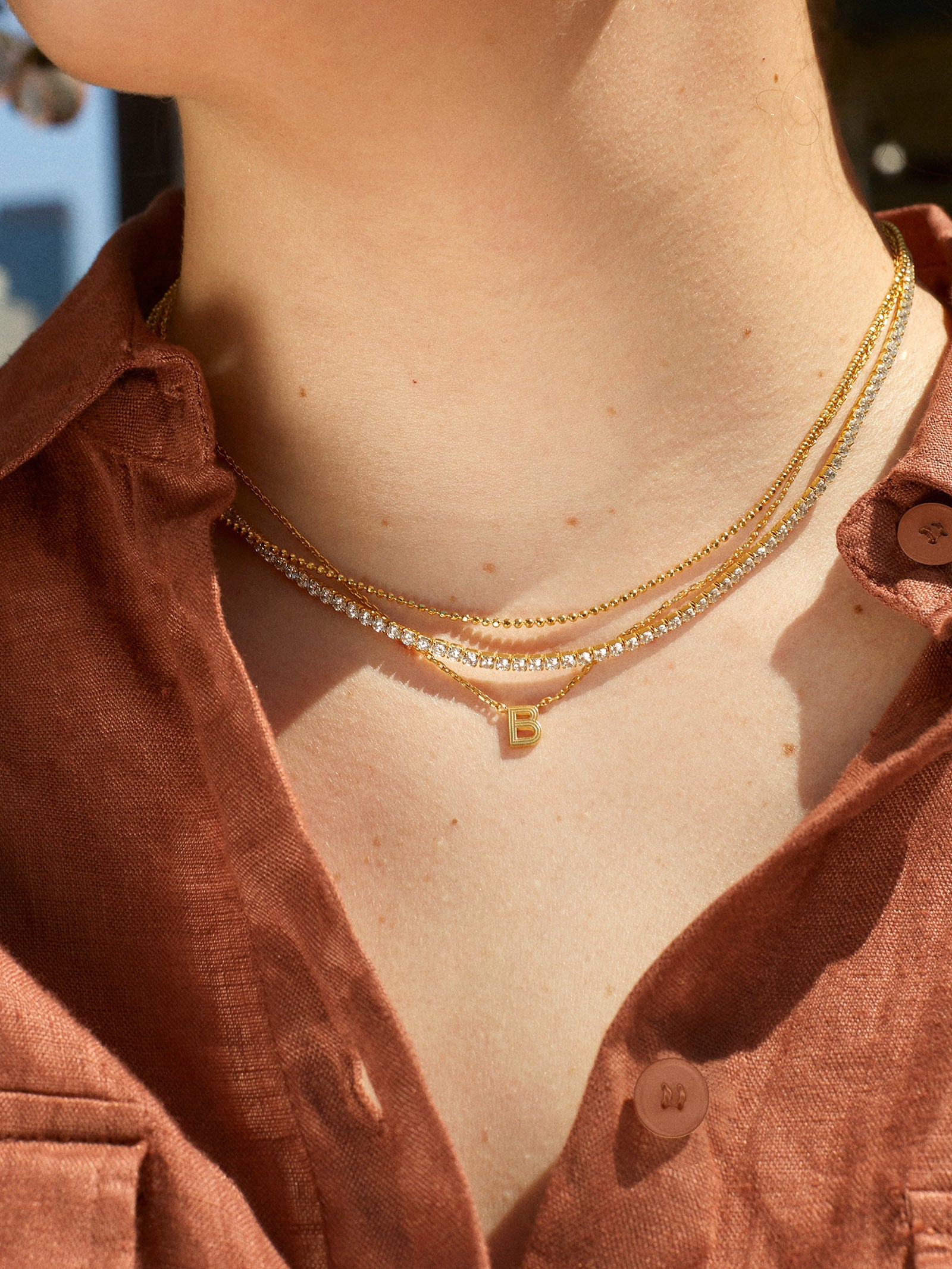 18K Gold Etched Initial Necklace - Gold - Image 2