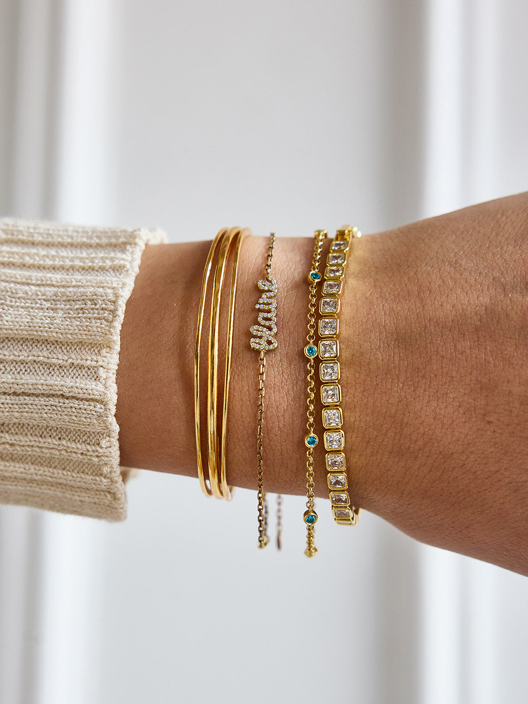Kristin 18K Gold Tennis Bracelet - Square Bezel - Image 3
